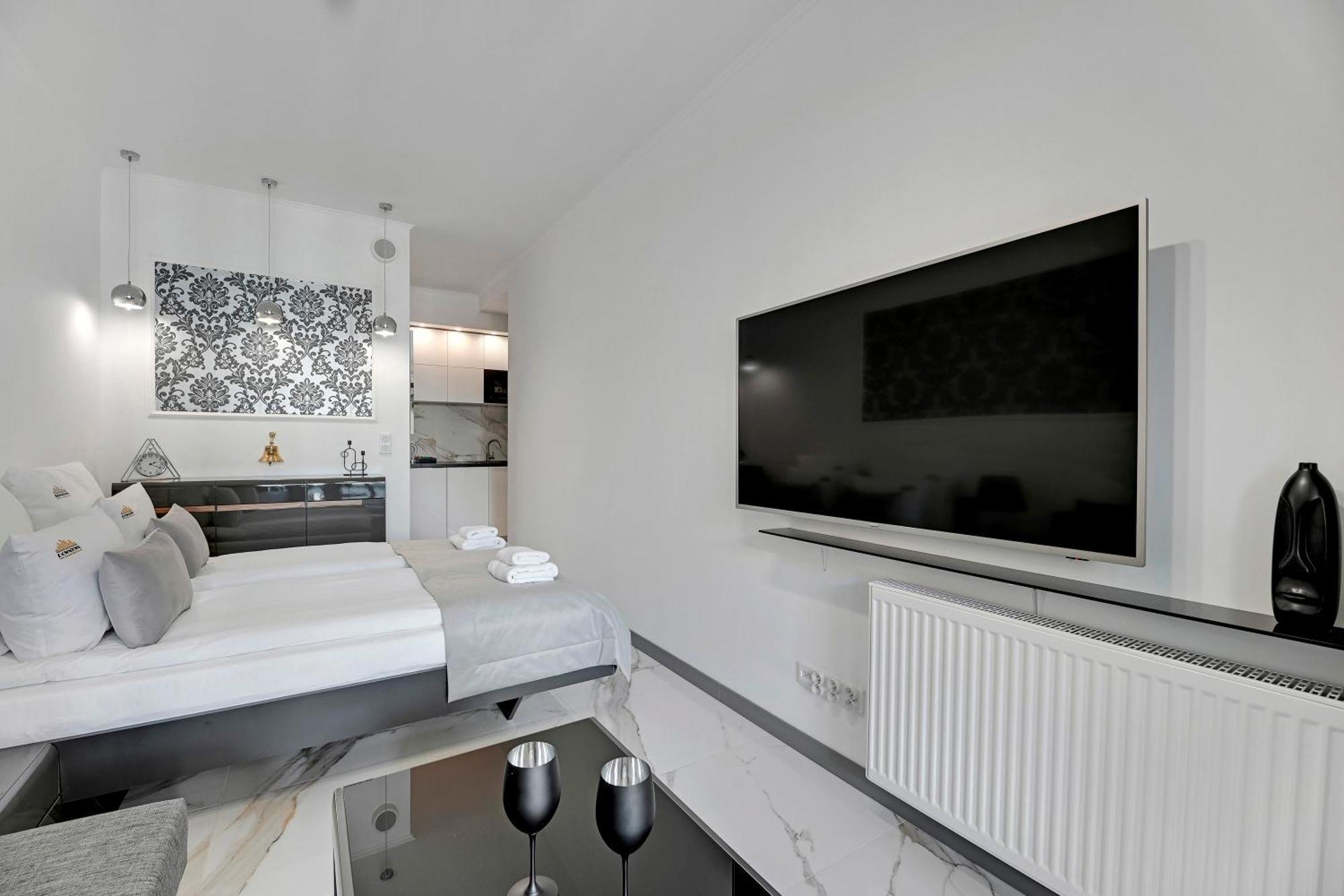 Granaria Riverside By Downtown Apartments Gdansk Exterior photo